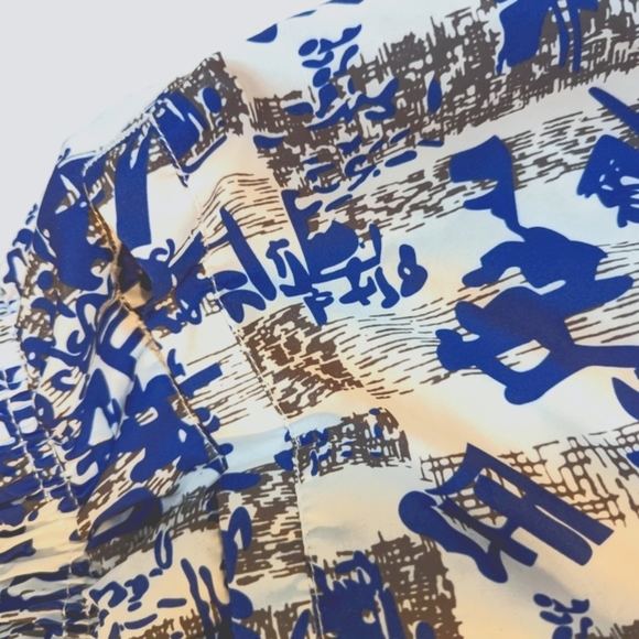 Men Swimming Trunks...Size Medium - Picture 4 of 8